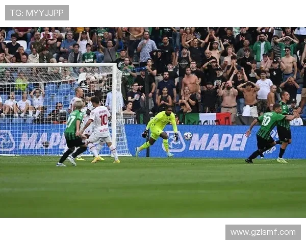 意甲最佳阵容揭晓博尼领衔国米三将入选迈尼昂表现出色